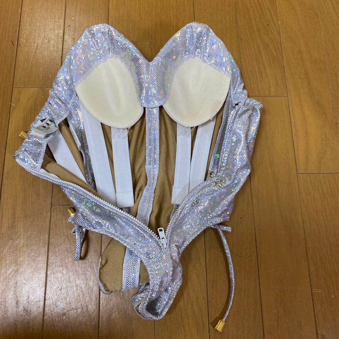 アトリエダーム Tバックバニーガール シルバーラメ - メルカリ