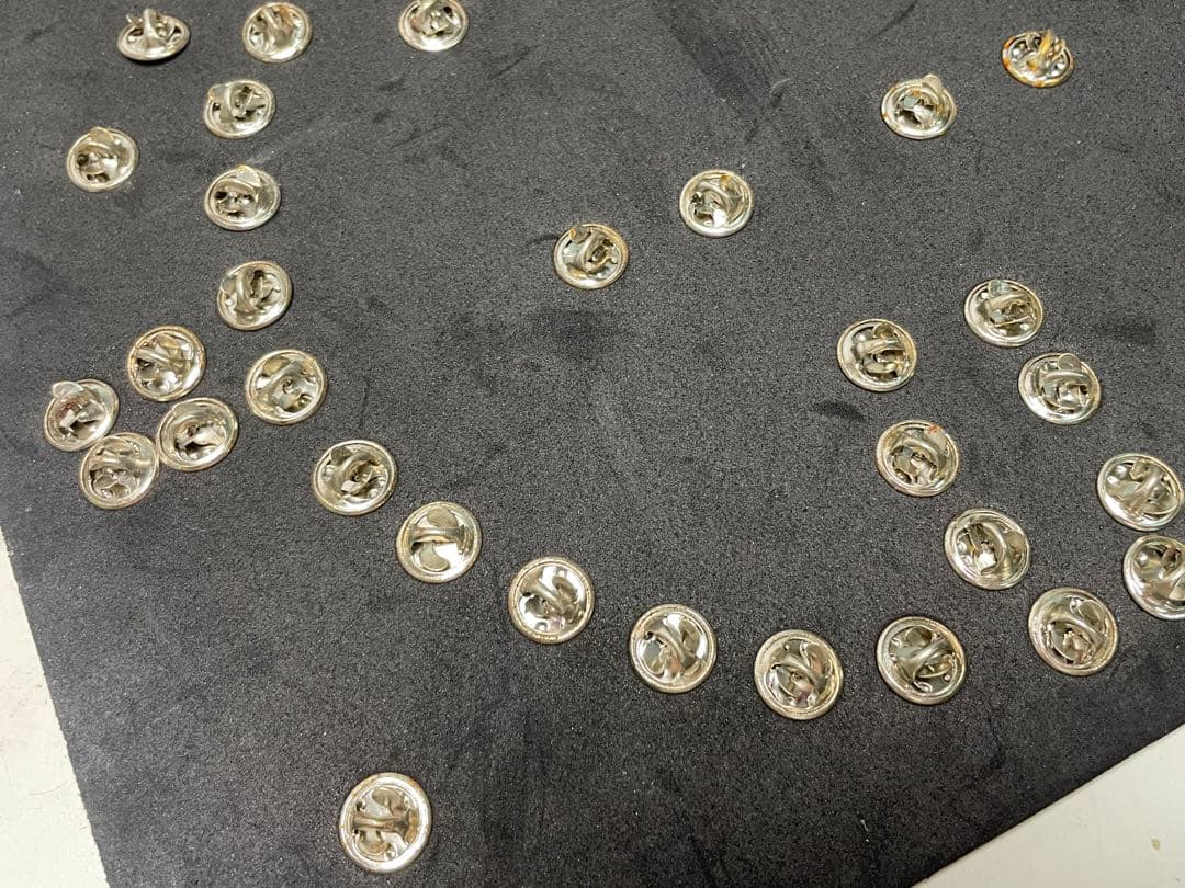 mr.children 20周年記念 ピンバッジ - メルカリ