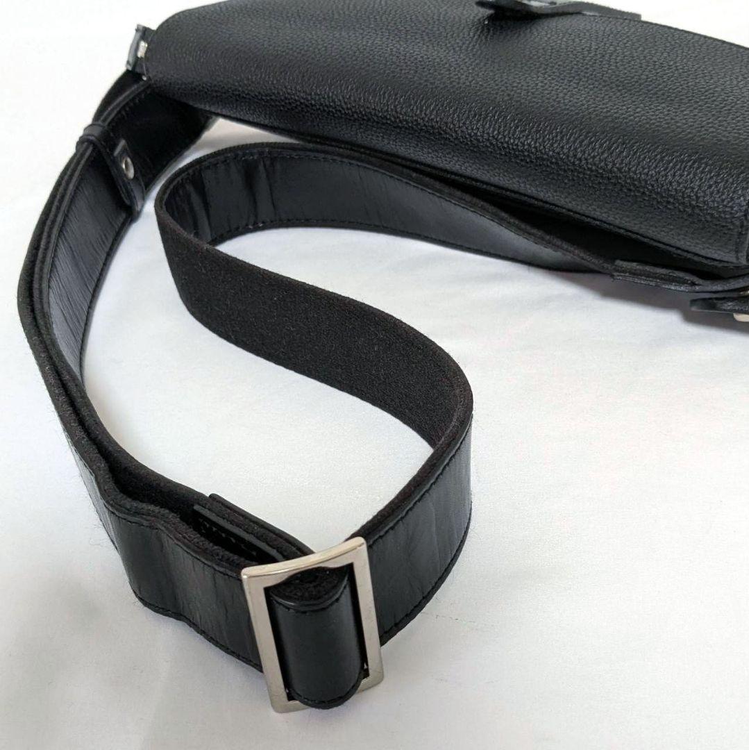 WILD SWANS PISTE ピスト ボディバッグ スリングバッグ ブラック