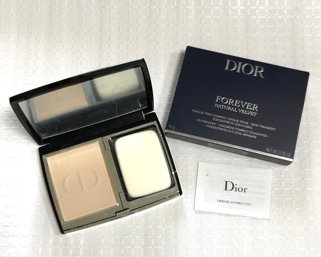 新品　Dior パウダーファンデーション FOREVER ケース付き 百貨店購入 Amazon | Dior ディオール ディオールスキン フォーエヴァー