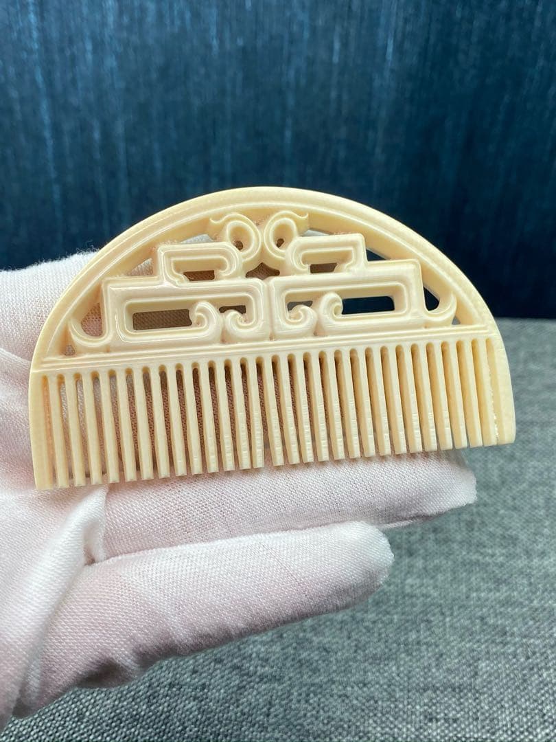 天然マンモス牙美しい手作り彫刻 一櫛百順 髪櫛(25g)