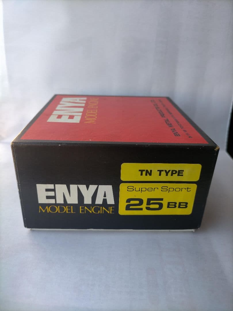 ENYA Super Sport 25 BB エンジン