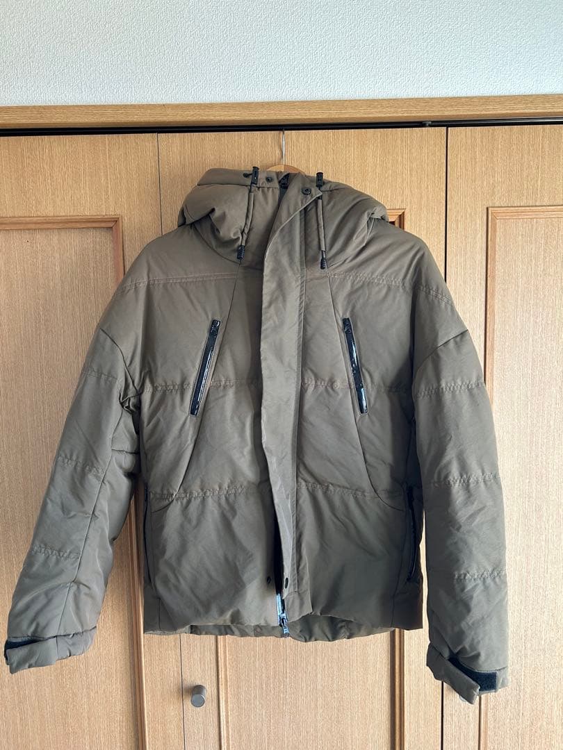 オリーブ色フード付きダウンジャケット メンズ フード付き スタンドカラー ダウンジャケット通販 [1604-58405