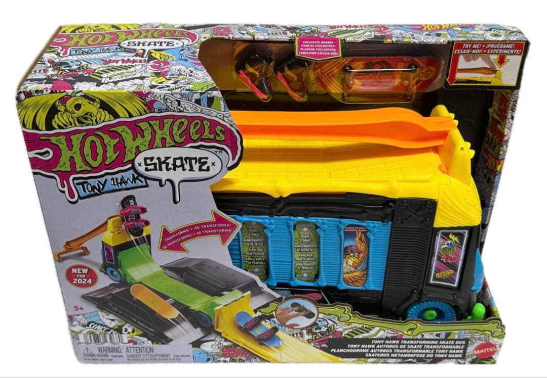 ホットウィール TONY HAWK TRANSFORMING SKATE BUS