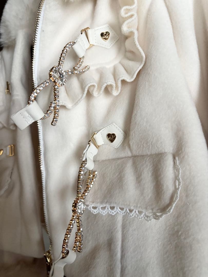 LIZLISA風 ビジューリボンショートフードコート - メルカリ