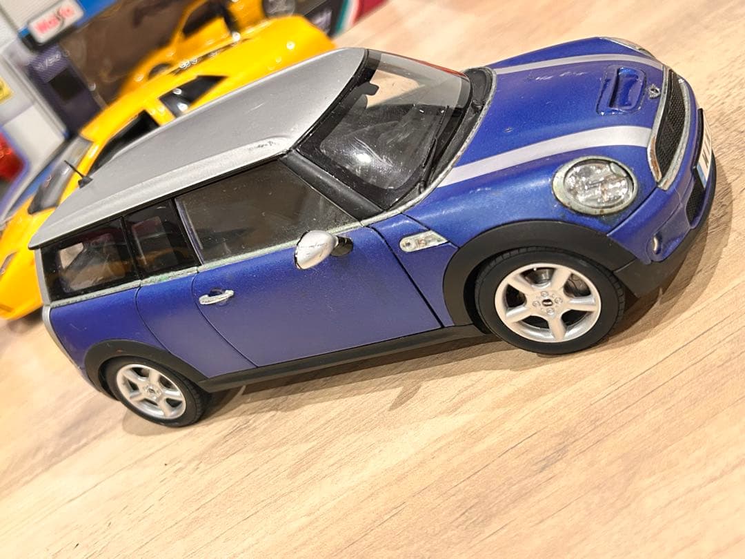 京商　MINI Cooper クラブマン　1/18 ミニクーパー　模型　ミニカー