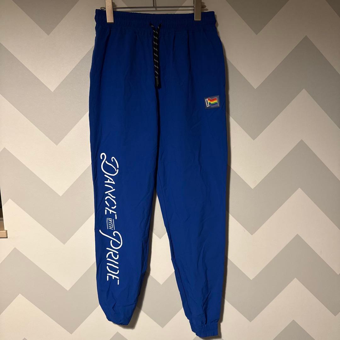 ZUMBA パンツ 青 パンツ ブルー（青）系 ZUMBA(ズンバ) - ブランド通販のBUYMA