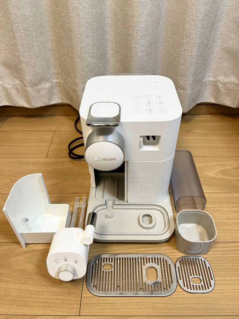 ネスプレッソ グランラティシマ F531 コーヒーメーカー ホワイト