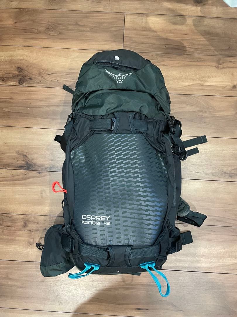 （美品）オスプレーキャンパー42 OSPREY Kamber 42 ブラック オスプレー Osprey ザック キャンバー 42 Kamber （40-42L） バック