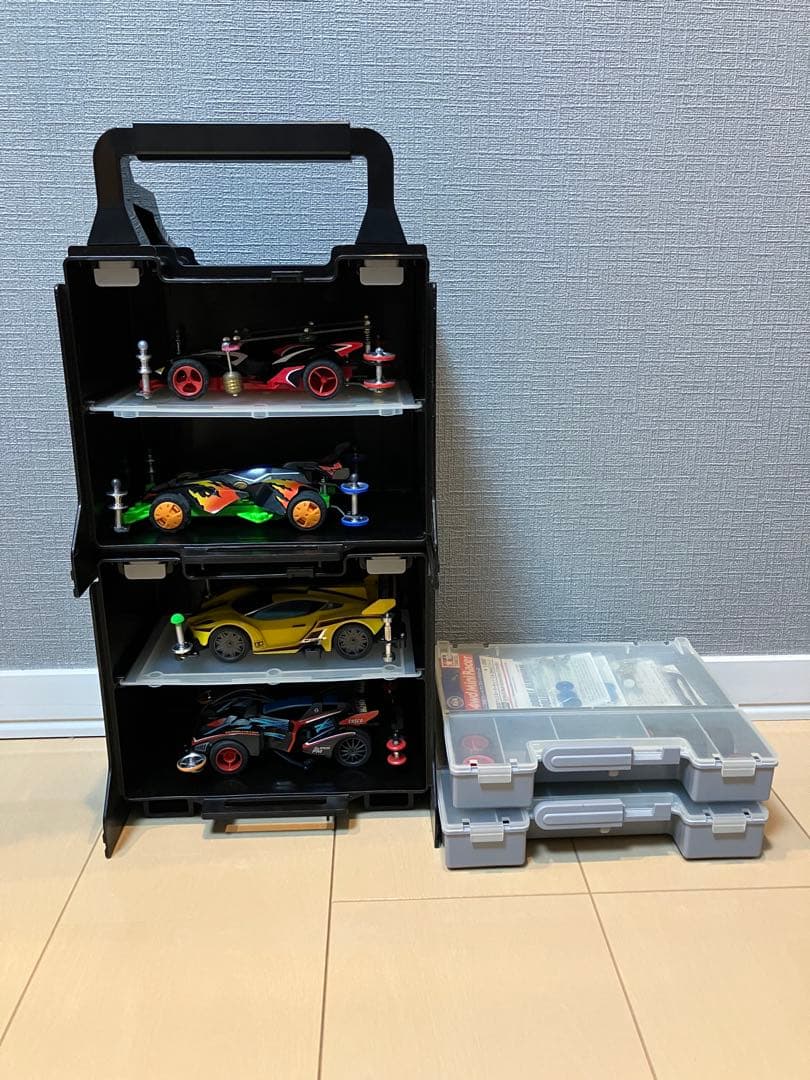 ミニ四駆 4台&ピットボックスセット