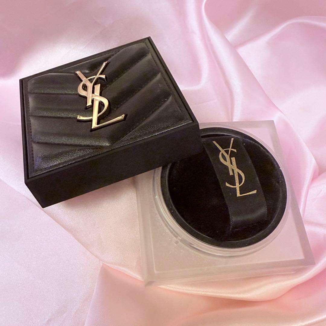 イヴサンローラン オールアワーズ ハイパールースパウダー 04ラベンダー