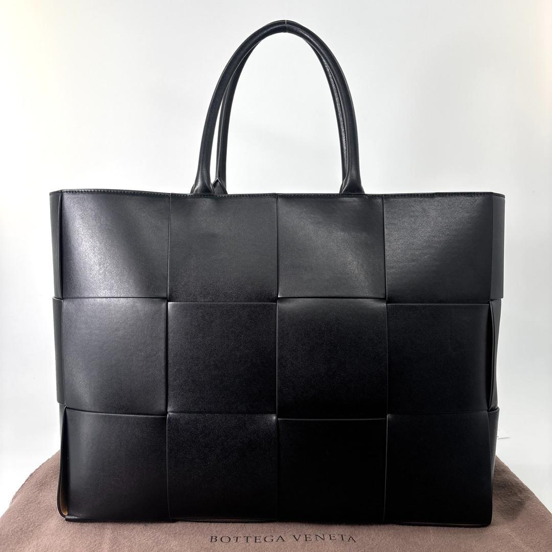 新品未使用 ボッテガヴェネタ アルコラージ マキシイントレチャート トートバッグ