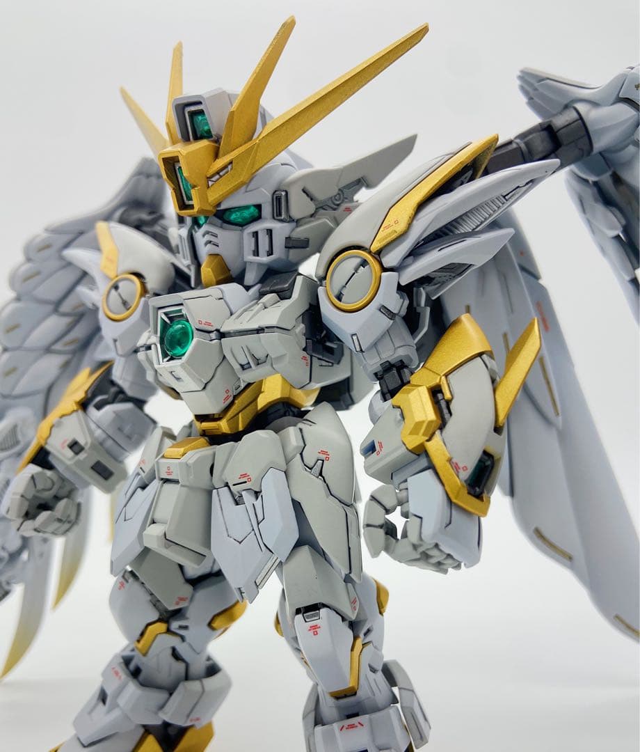 MGSD ウイングガンダムゼロewスノーホワイトプレリュード塗装完成品