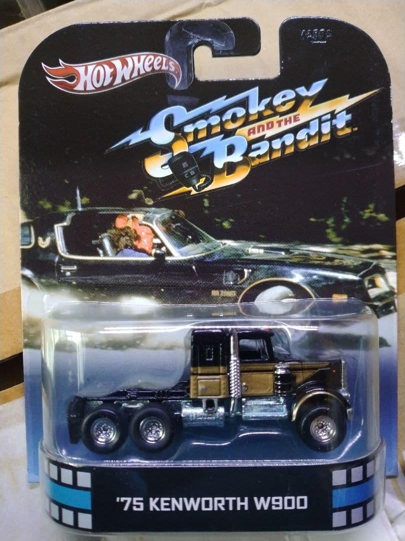 レトロエンタテインメント スモーキーバンディット 75ケンワースW900