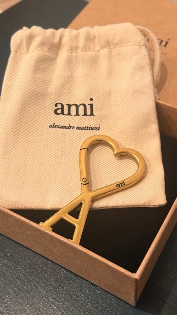 ami ハート型キーホルダー ゴールド　キーリング