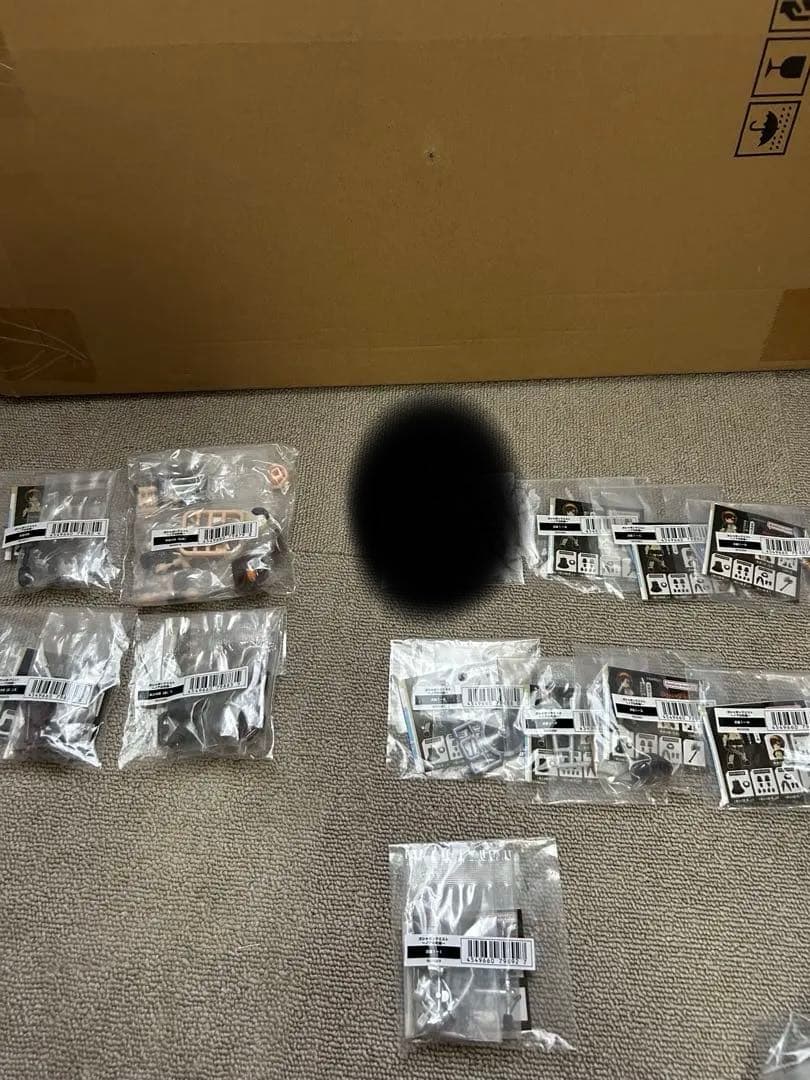 ガシャポンクエスト〜ノアの町編〜　セミコンプセット バンダイ、オリジナル新フィギュアシリーズ「ガシャポンクエスト」の