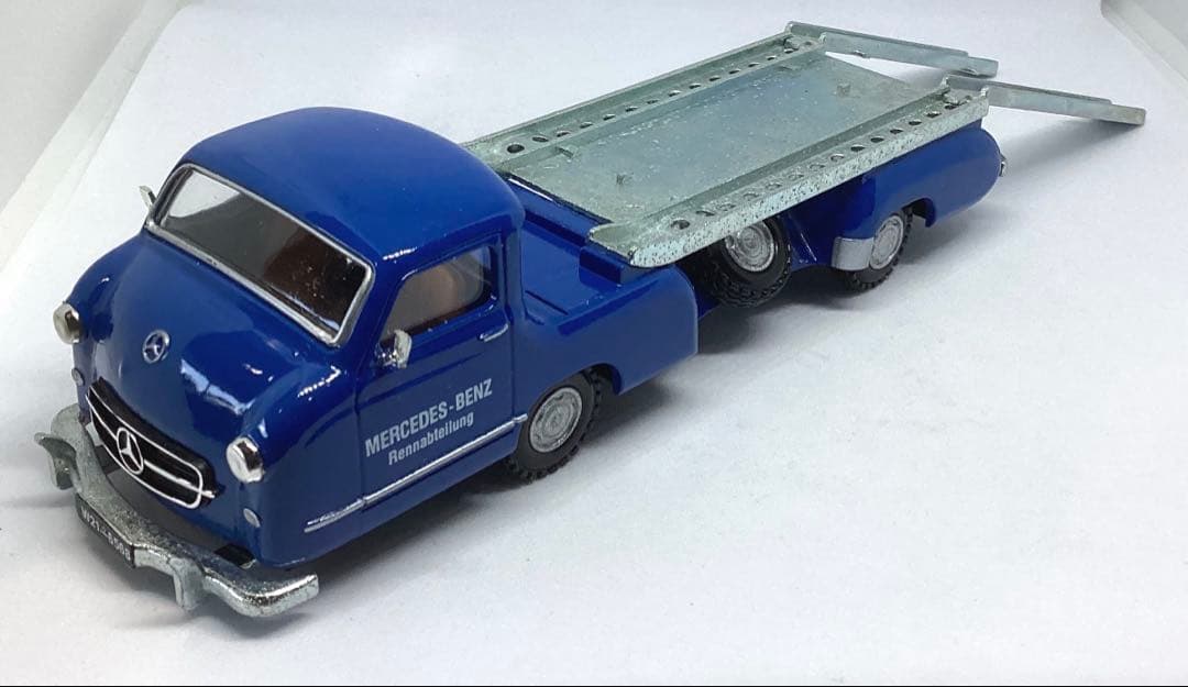 ベンツ　コンラート 1/43 ベンツレーシングトランスポーター ミニカー　レア