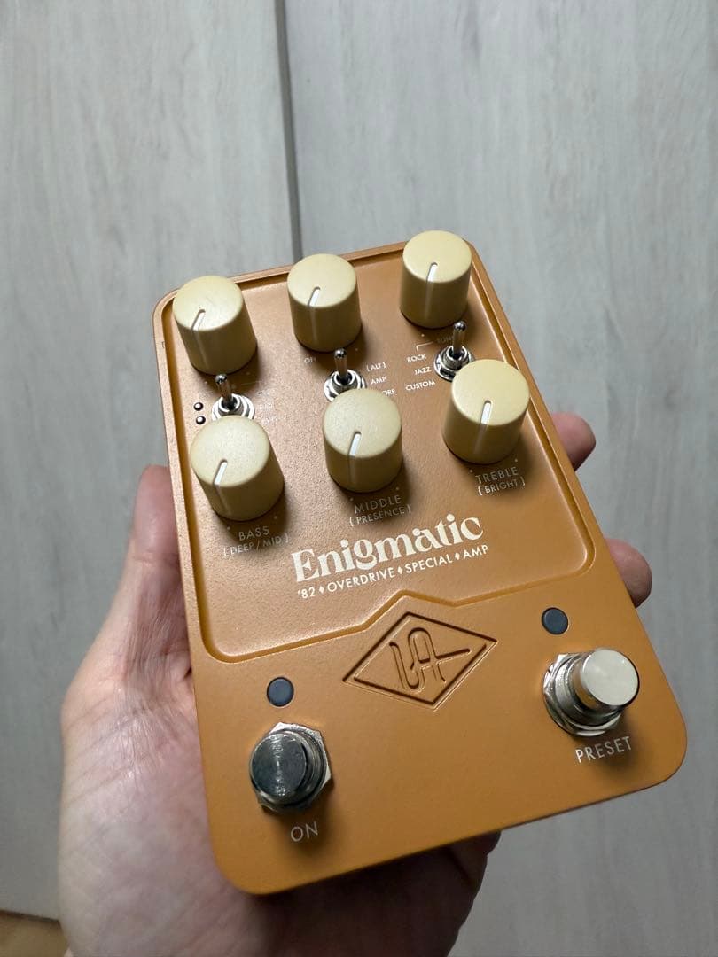 ギター UAFX UAFX Enigmatic Overdrive 気になるアイテム】Enigmatic '82 Overdrive Special Amp / Universal