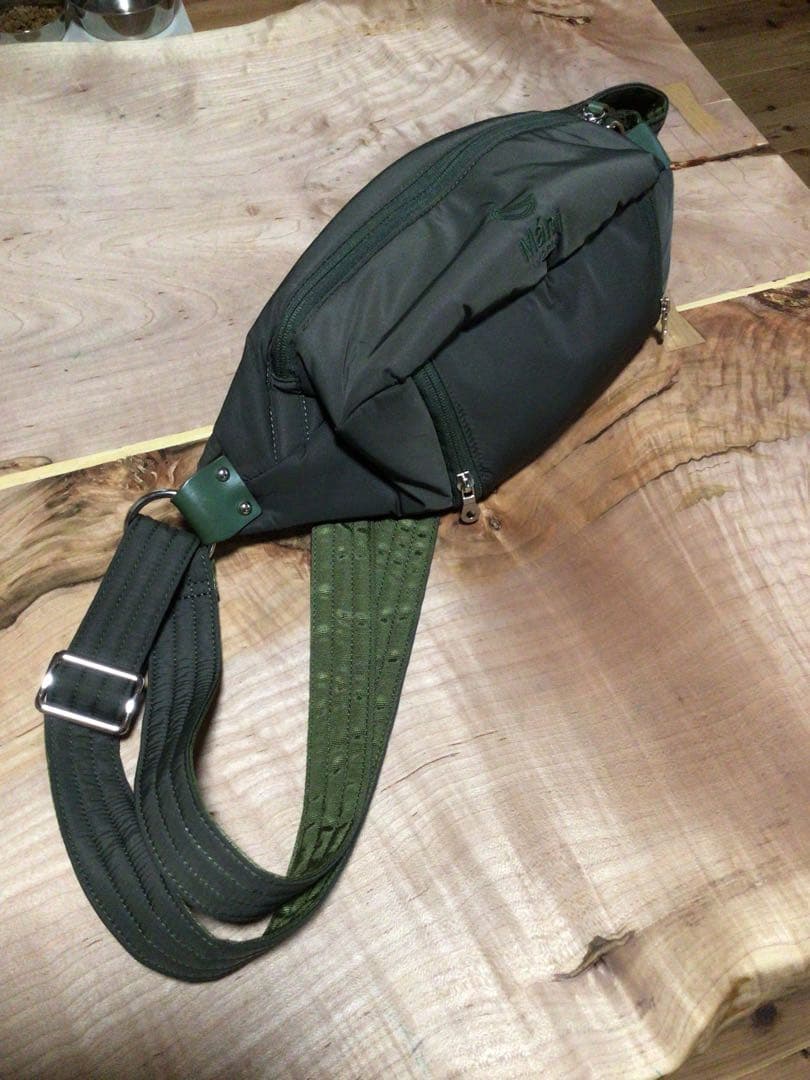 ノルンマーニ　2WAY抱っこバッグ