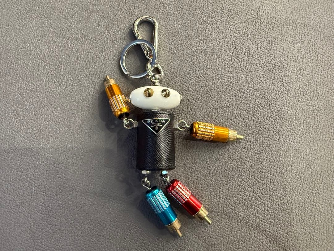 【心斎橋店】プラダ　チャーム　 キートリック ロボット　ブラック 2TR030 PRADA（プラダ） ロボット キーリング キーホルダー バッグチャーム