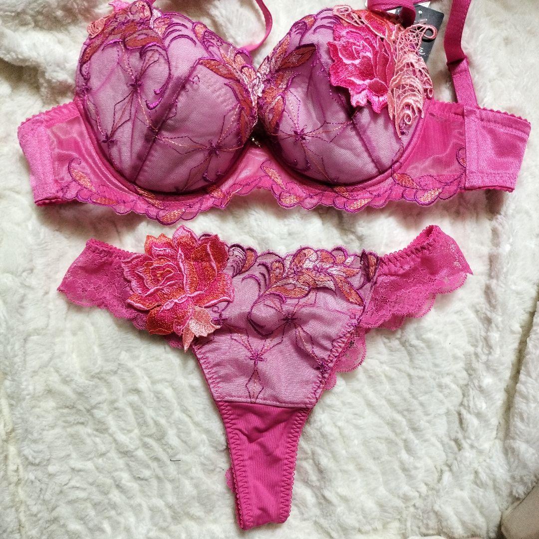 サルートピンク 花柄刺繍 ブラショーツセットE70 L即購入◎☆お値下げ不可