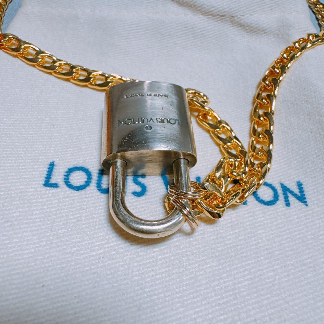 ルイヴィトン ネックレス パドロック カデナ チェーン付き 南京錠