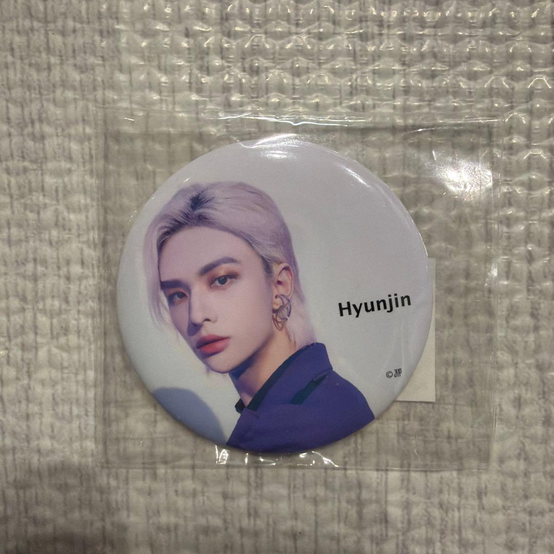 Stray Kids Hyunjin 缶バッジ MANIAC - メルカリ