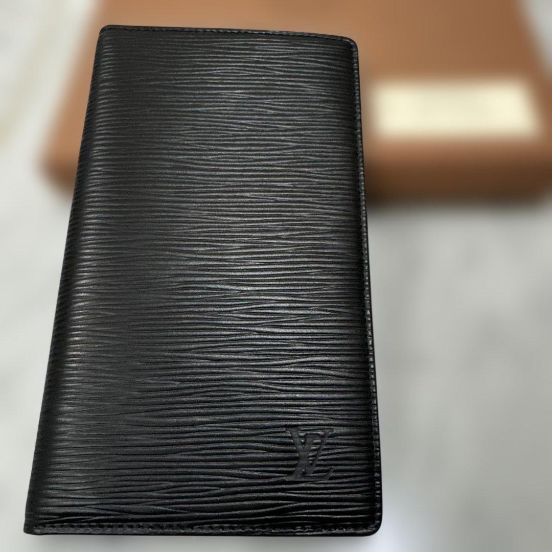 Louis Vuitton エピレザー ブラック長財布　カードケース LOUIS VUITTON（ルイ・ヴィトン） カードケース メンズ 名刺入れ