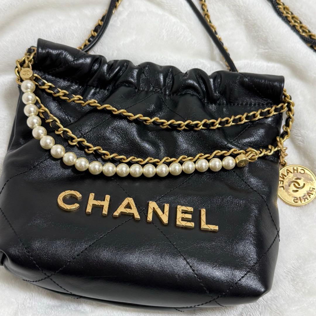 ブラック ミニバッグ　ノベルティ　ショルダーバッグ　CHANEL好きな方おすすめ 新品 CHANEL シャネル ノベルティ ショルダーバッグ ミニバッグ