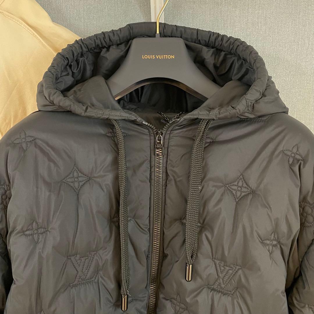 新品同様 ルイヴィトン モノグラムキルテッドフーデッドブルゾン 48