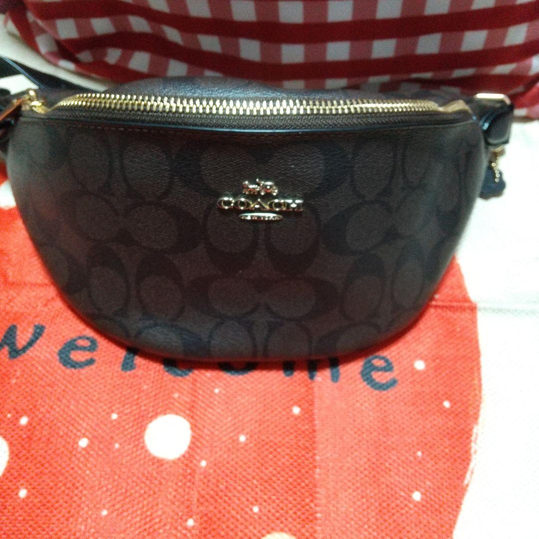 COACH ロゴ入りブラウンレザーボディバッグ COACH（コーチ） ロゴ ショルダーバッグ 斜め掛け ショルダーバッグ