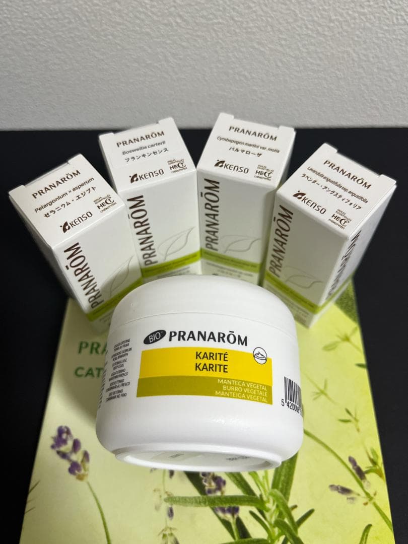 PRANAROMセット(シアバター＆精油４点)