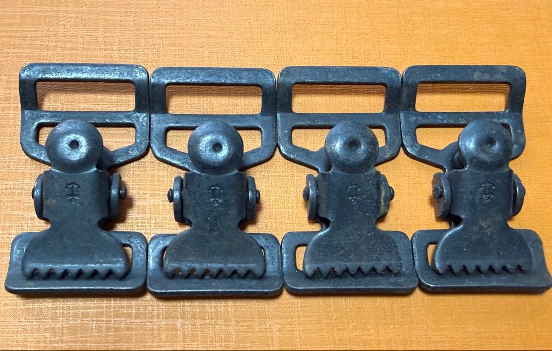 米軍 実物 アリゲータークリップ 4個