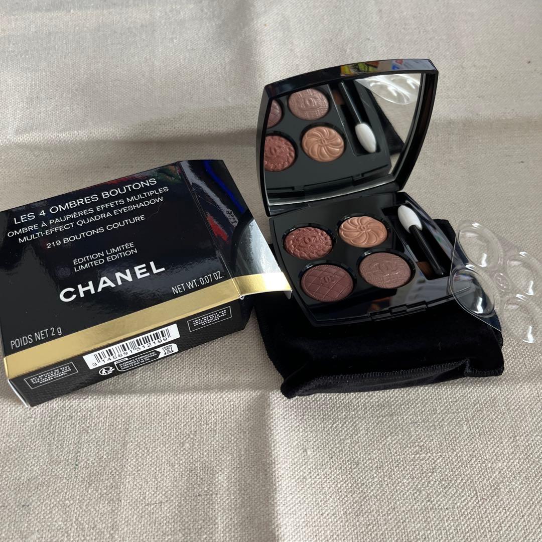 シャネル　レ　キャトル　オンブル　ブトン　219