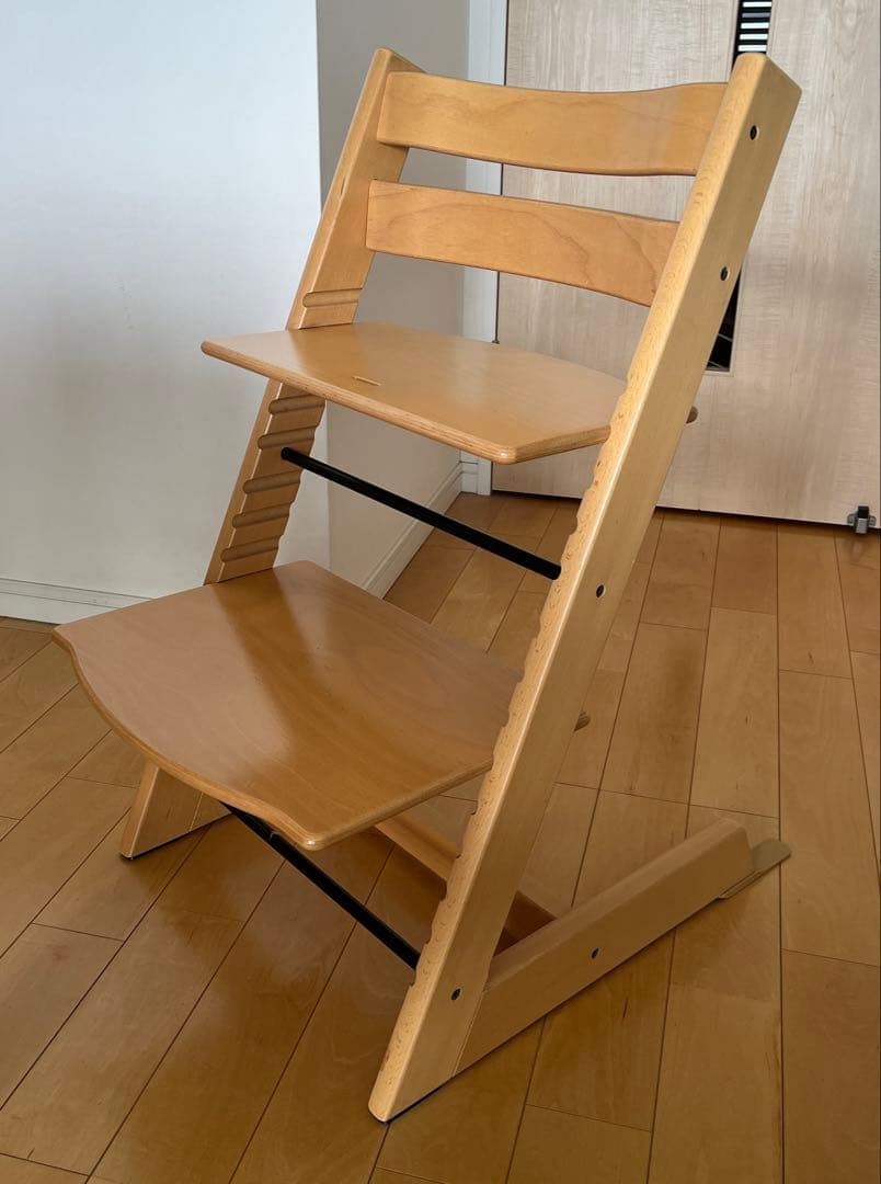 ナチュラルウッド ベビーチェア 高さ調整可能