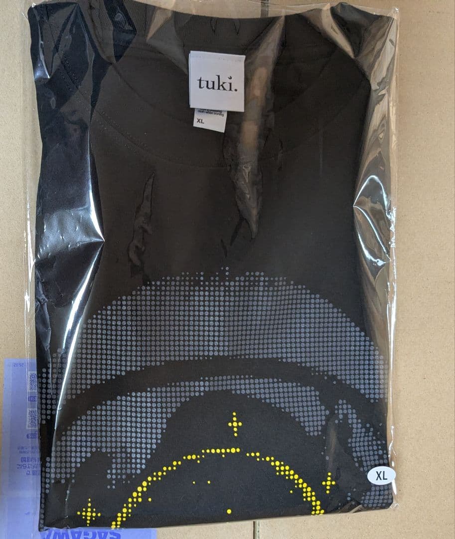 tuki. Big T-shirt 日本武道館 承認欲求爆発 追加公演 - メルカリ