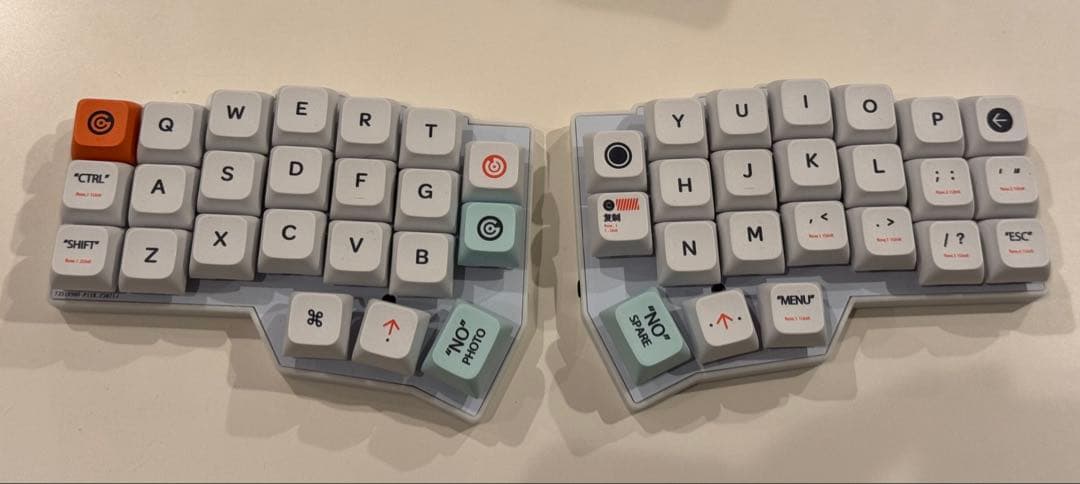 【新品】corne v4 cherry 白　keychron静音リニア　完成品