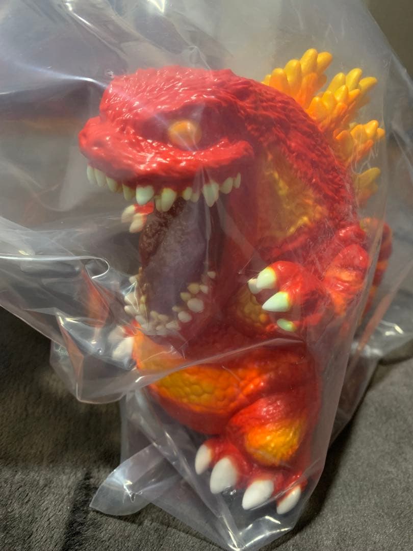 ゴジラ1995 KAGEMARU DESIGNS カゲマルデザイン レッド - メルカリ