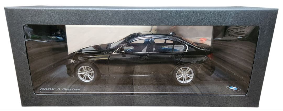 1/18  3シリーズ サファイア ブラック Sapphire Black 1/18 BMW 3シリーズ サファイア ブラック Sapphire Black 美品】BMW 3