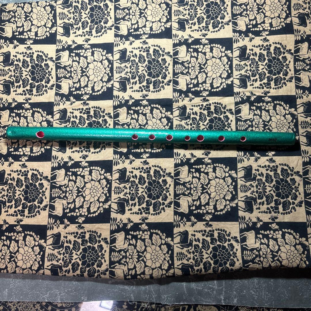 篠笛　メタリック◦グリーン　凹凸仕上げ六本調子（ドレミ調）