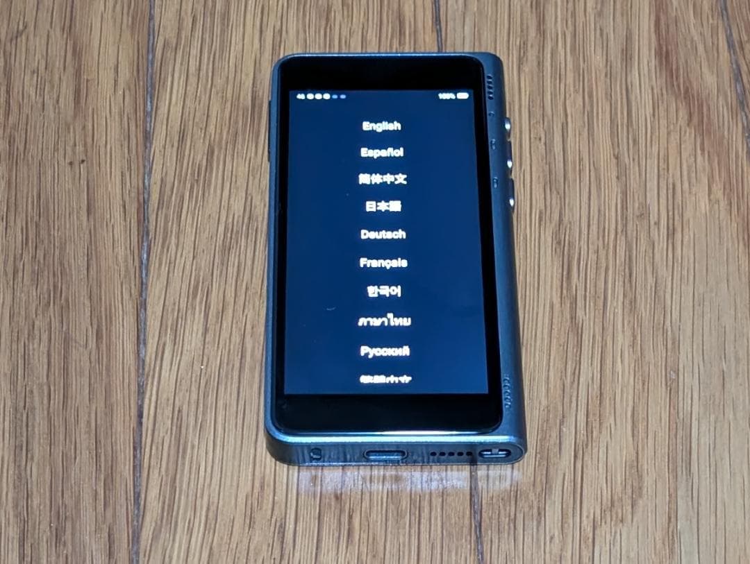 Fluentalk by Timekettle T1 翻訳機 eSIM無料通信 Fluentalk by Timekettle T1 翻訳機 – Timekettle JP