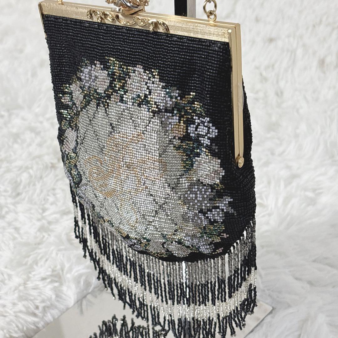 ビーズバッグ　ショルダーポーチ　花柄　フラワー