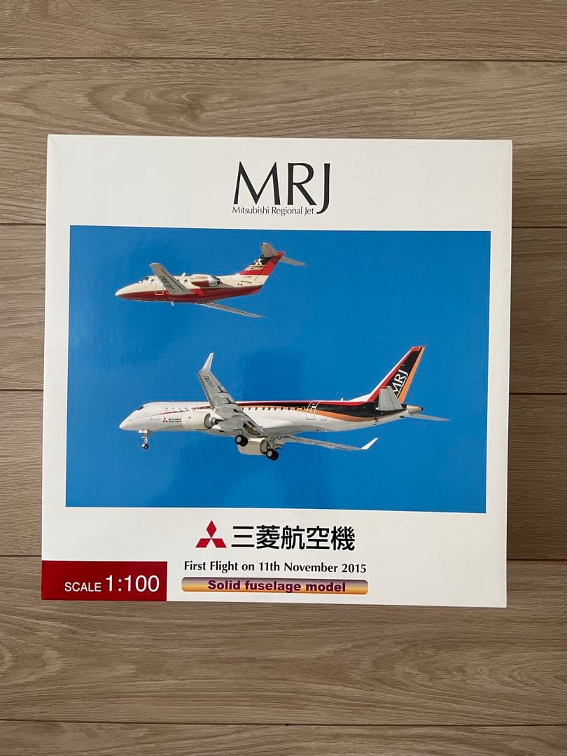 1/100 MRJ90 三菱航空機 飛行試験機初号機 MR11009 初飛行記念