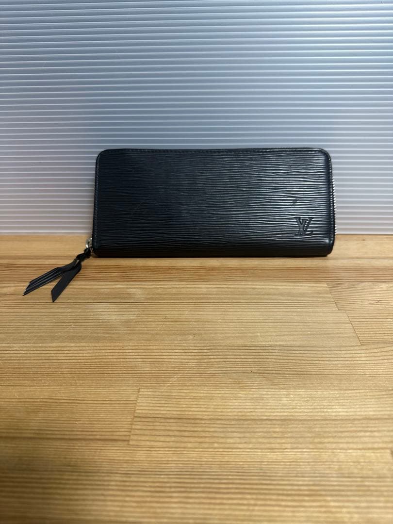 Louis Vuitton エピライン ブラック長財布