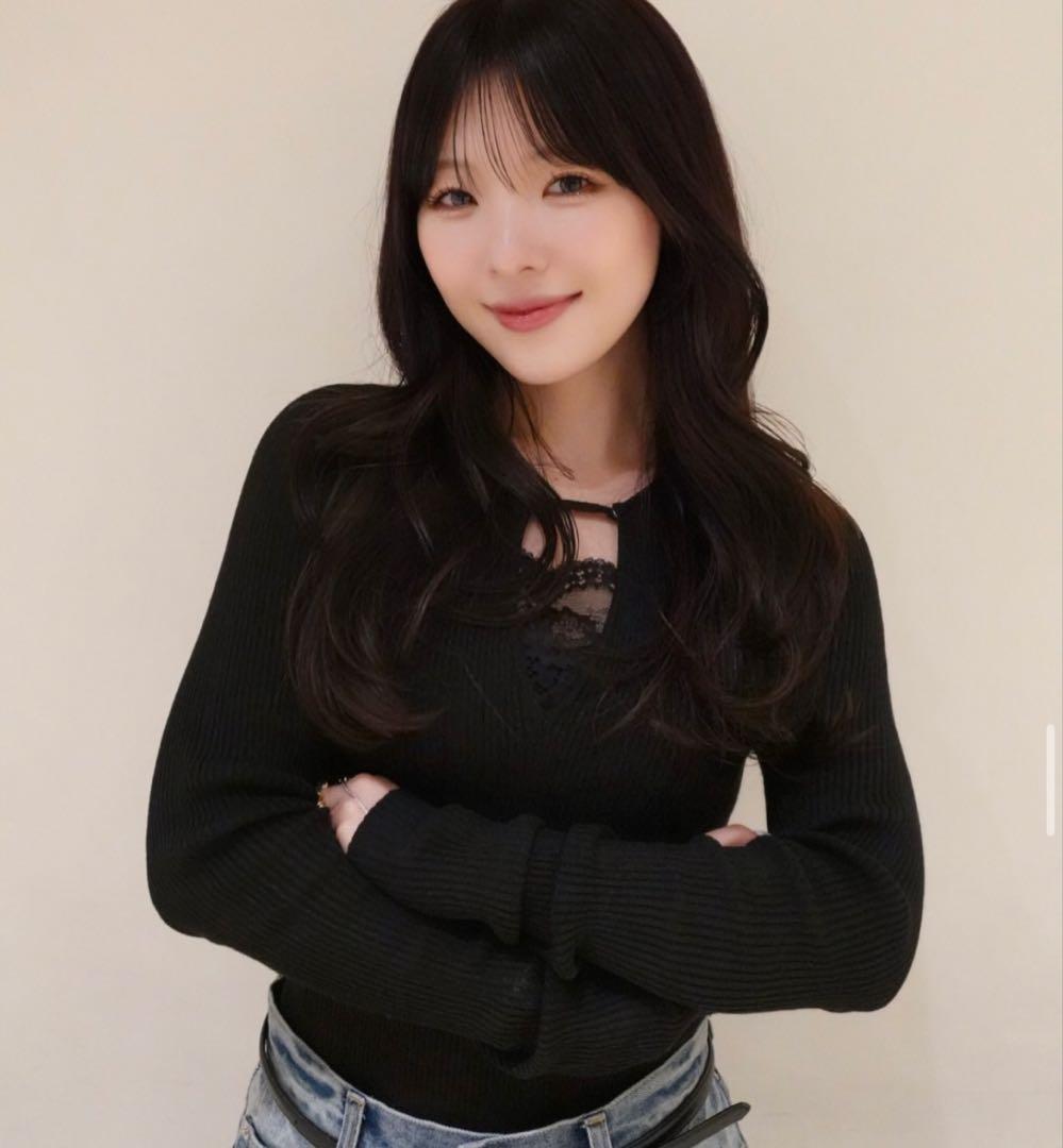 SENEE decollete cut-out bodysuit black - メルカリ