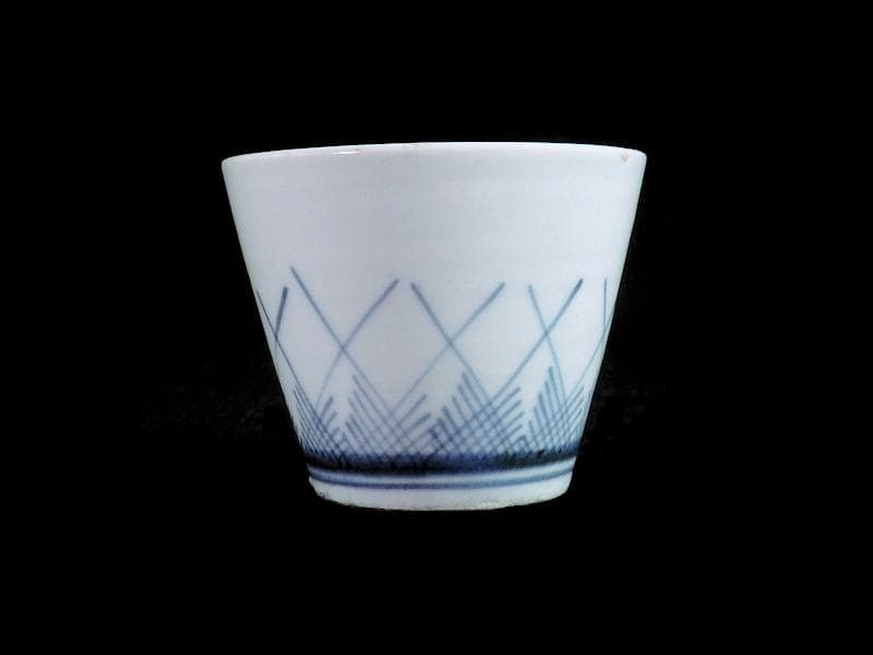 古伊万里 染付 桧垣草紋の図 蕎麦猪口 080AS-CBj - メルカリ