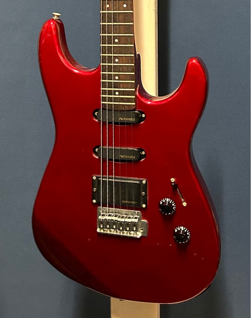 FERNANDES SSH-40 90年代 ストラト エレキ ギター レッド - メルカリ