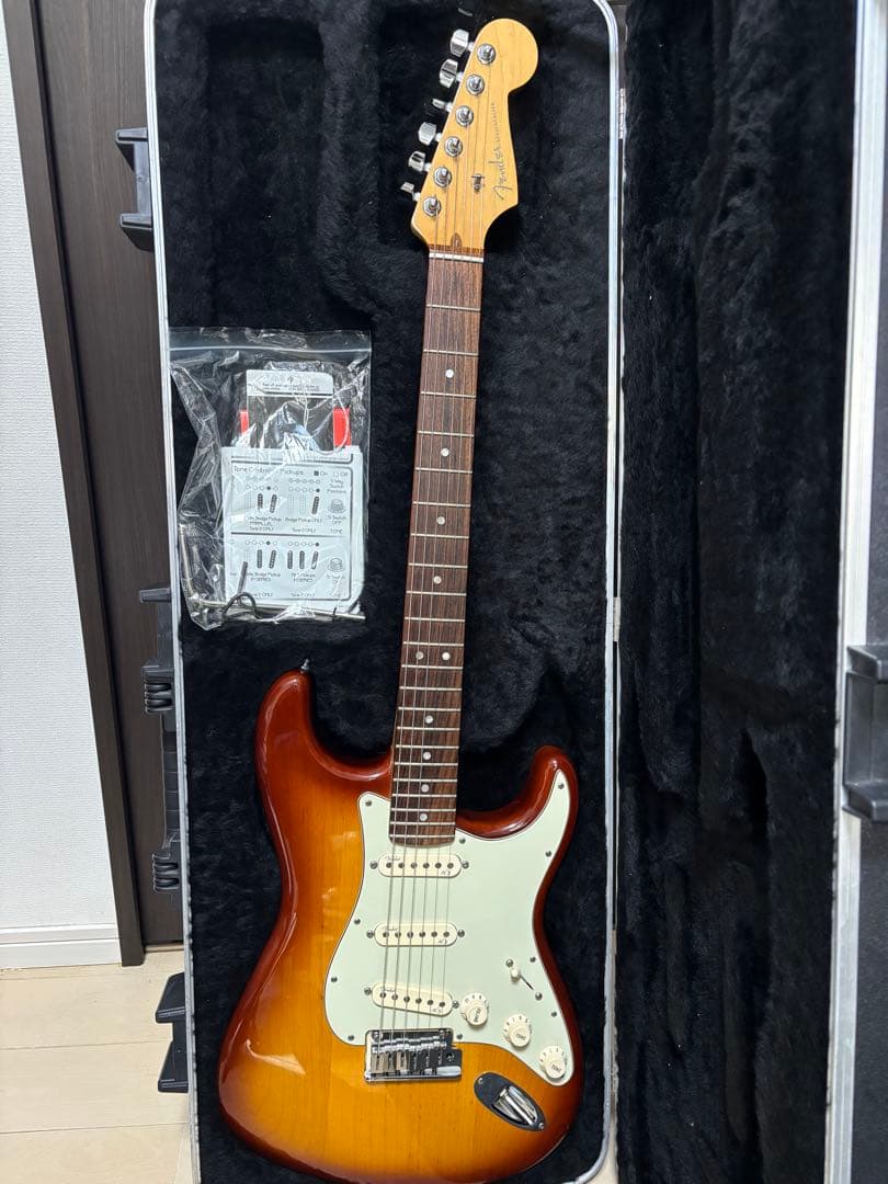 Fender USA AMDX ストラトキャスター s-l400.jpg