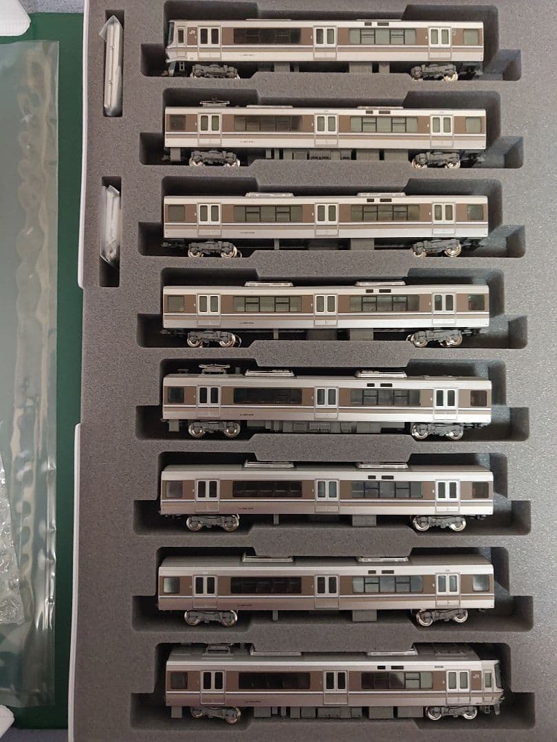 KATO Nゲージ 223系2000番台 新快速 8両セット 10-1899 - メルカリ