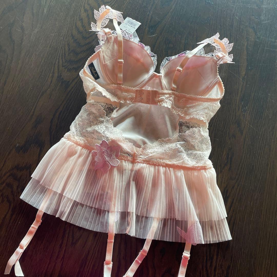 C70ワコール サルート 83G スリーインワン BTJ583 【40周年限定